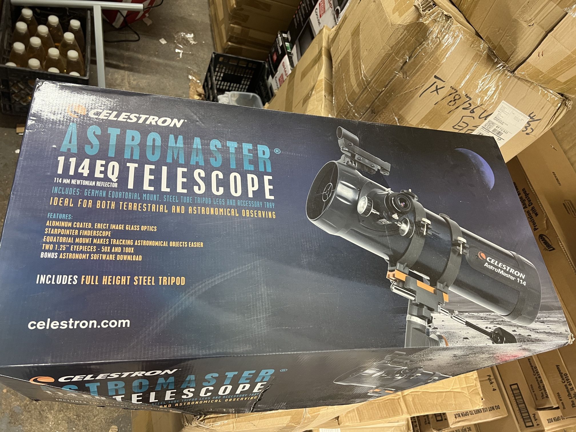 Celestron - AstroMaster 114EQ Newtonian Telescope - Reflector Telescope for Beginners - Fully-Coated Glass Optics - Adjustable-Height Tripod