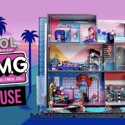 L.O.L. Surprise! OMG Wooden Doll House Kit Like New 