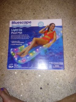 4Blue scape Light -Up Pool Lounge pool mat