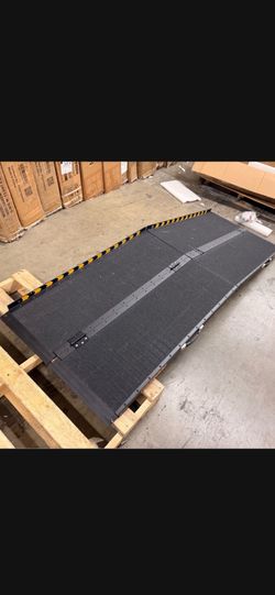 Brand New 8 foot aluminum folding ramp holds 800 pounds