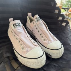 Women’s Converse Size 10