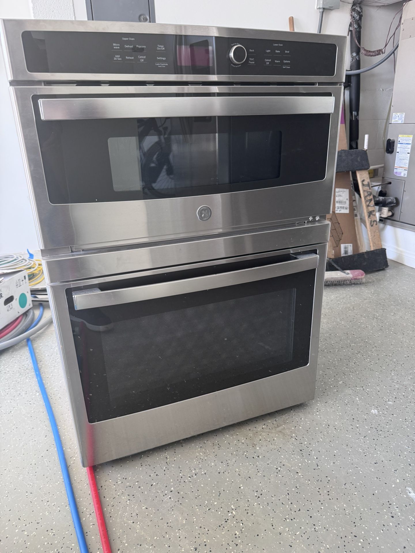 Never Used GE Oven Microwave Combo 