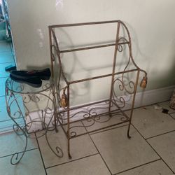 Vintage towel holder