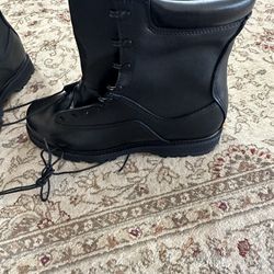 Mattahorn Black Leather Boots Size 11