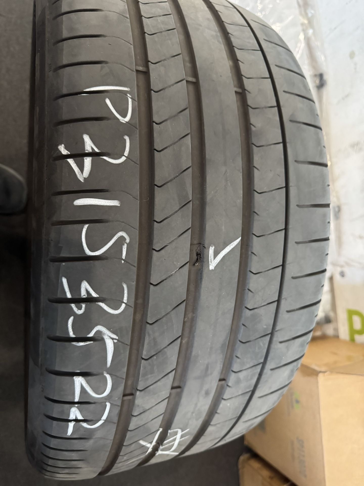 (1) 22” Pirelli Pzero 315/35/22 Used Runflat Tire