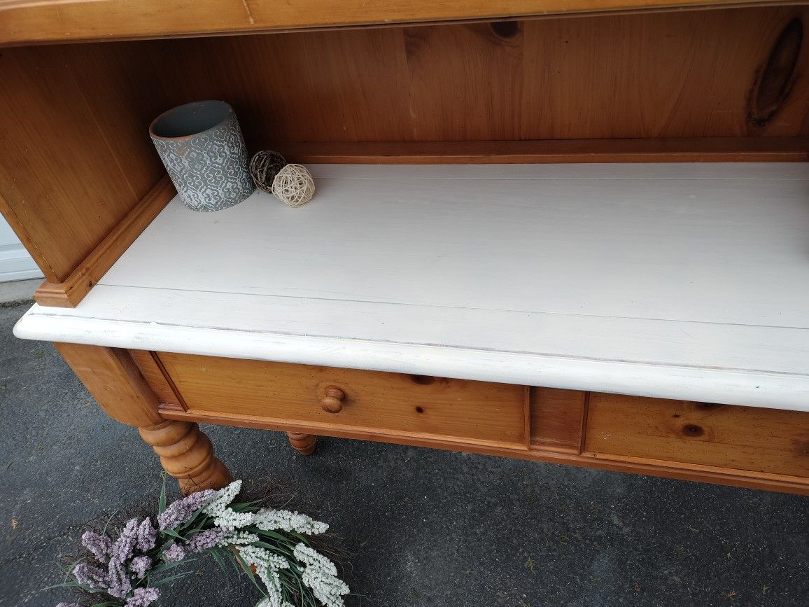 Farmhouse Hutch for Sale in Roscoe, IL OfferUp