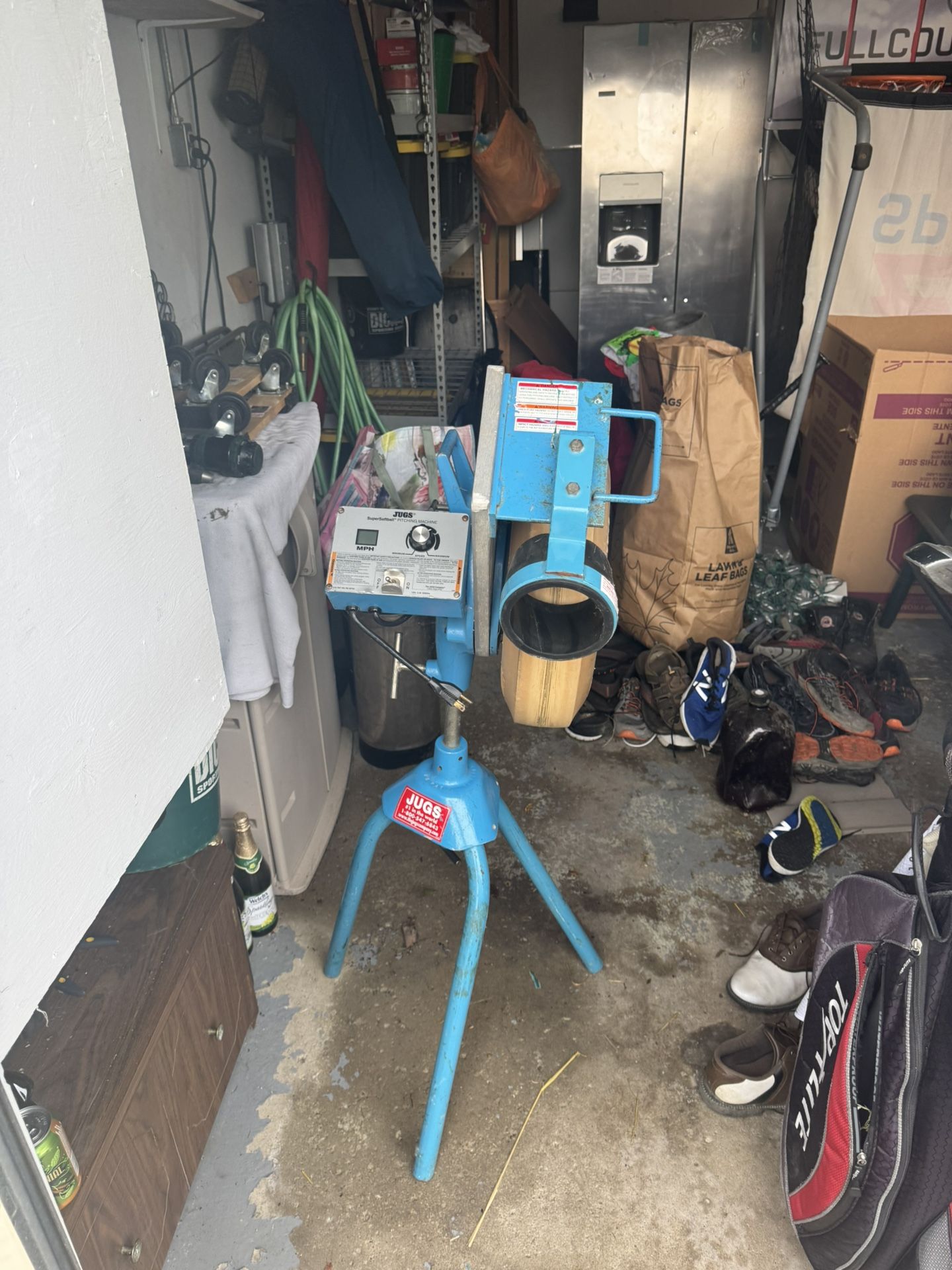 Jugs Softball Pitching Machine