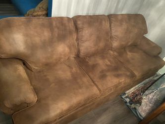 Leather 3 Seat Couch and 2 Seat Couch Excellent Condition.....very NICE - Like New.