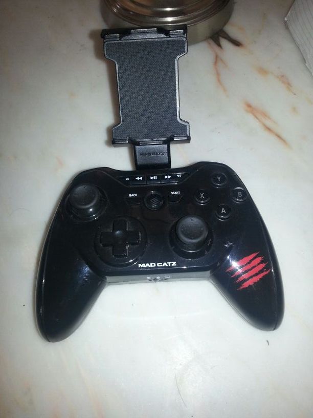 Bluetooth controller MAD Catz 32266