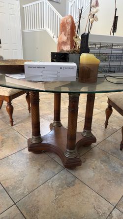 ROUND GLASS TABLE + 4 WALNUT WOOD CHAIRS – $60