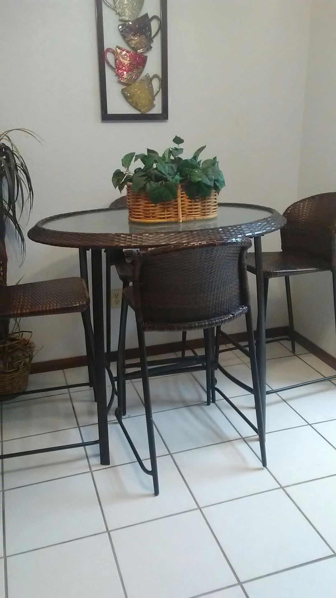 Table&Chairs