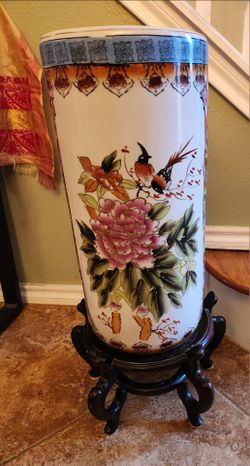 vintage Chinese Satsuma-style hand-painted porcelain cylindrical umbrella stand /vase birds flowers