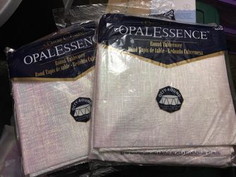 Round table covers