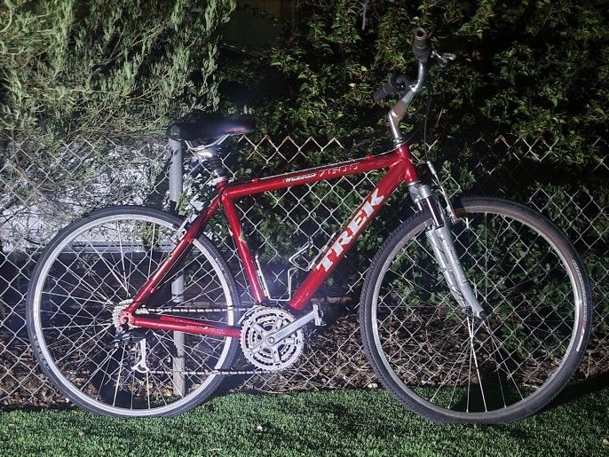Trek 7600 Multi Track Hybrid Bike