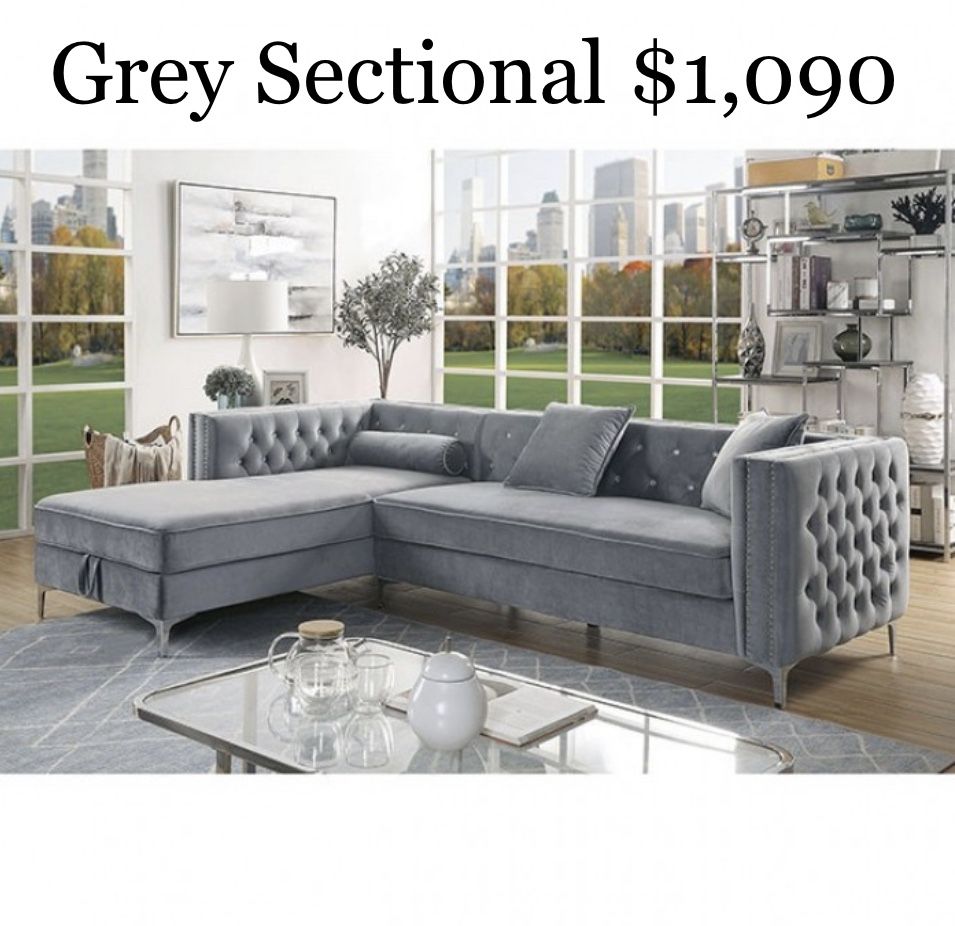 Brand New In Box Firm Price $1090 Grey Crystal Tufted Sectional With Storage Pillows Included Chrome Legs Nailhead Trim