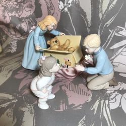 Grandeur Noel Brand VTG Porcelain Holiday Christmas Scene Collectors Edition