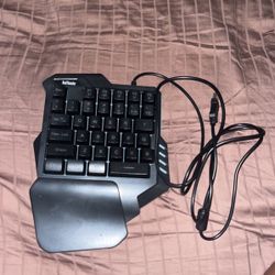 Red Thunder Keyboard 