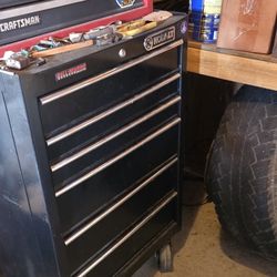 Tool cabinet 