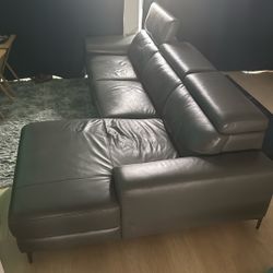 Sectional Leather with chaise and recliner 