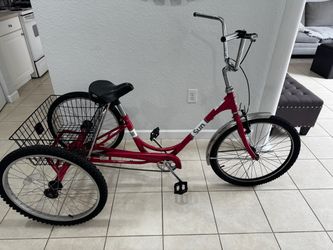 Tricycle for adult . Rim 24” good tires . Good condition.