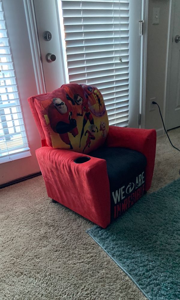 Brand new children’s incredible recliner for Sale in Greenville, SC