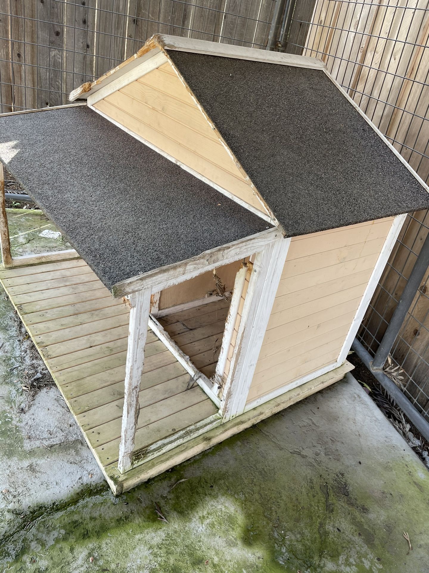 Dog House for Sale in Fresno, CA OfferUp