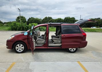 2004 Toyota Sienna