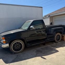 Chevy Silverado 1992 with side steps