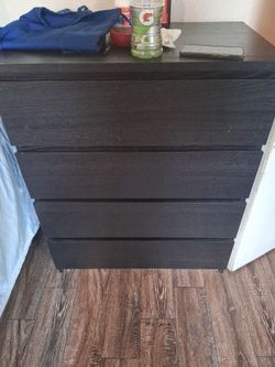 Black 4-Drawer Dresser