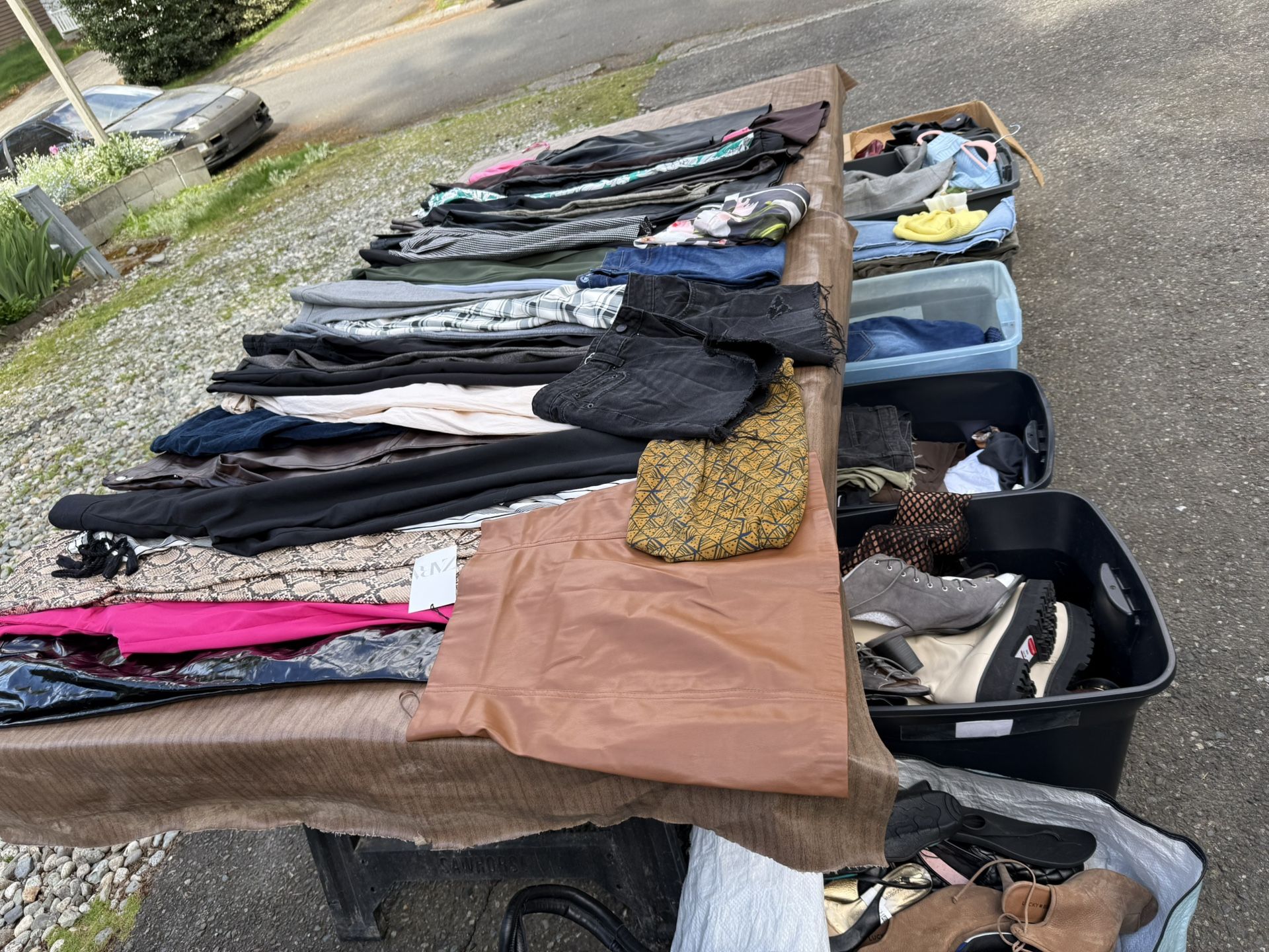 Women’s Clothes New Sizes Xs,s,m For Re-selling