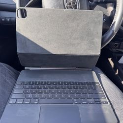 iPad Pro Magic Keyboard 12.9 Apple