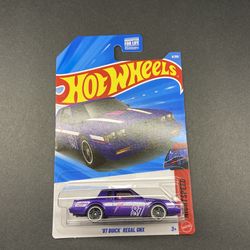 HOT WHEELS/  ‘87 BUICK REGAL GNX TREASURE HUNT**READ DESCRIPTION