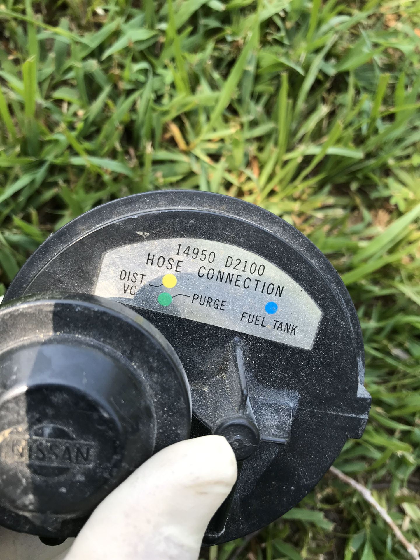 89-95 Nissan charcoal evap canister
