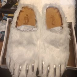 Bravest Studios White Bear Claw Mules