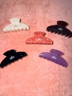 Alo Hair Clips