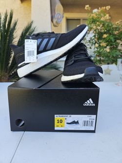 Athletic shoes