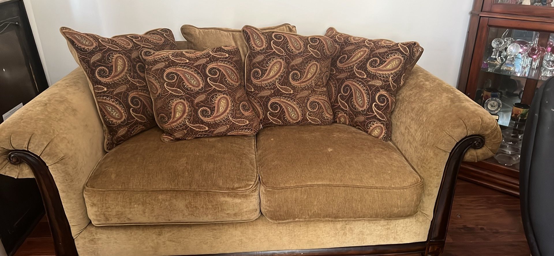 Pillow Back Love Seat