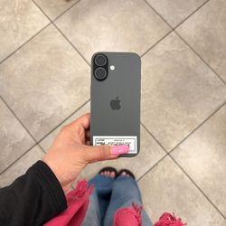 iPHONE 17 BOOST MOBILE