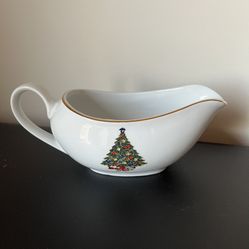 Christmas Tree Gravy Boat with Gold Rim Gold Accent on Handle Sea Gull Fine China Christmas in July 