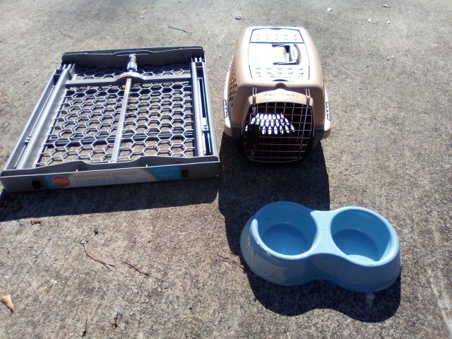 Xs Kennel +Gate+Bowl