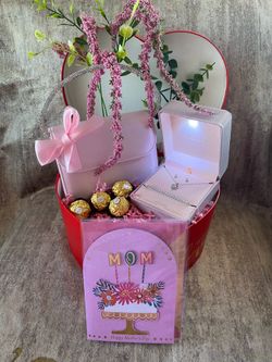 Mother’s Day Gift Boxes 🎁 | Ready to Gift | Prices from $50-$70