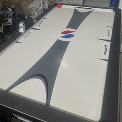 Hockey table