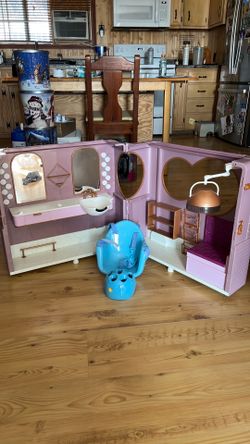Our generation salon with bike seat and helmet for 18 inch doll