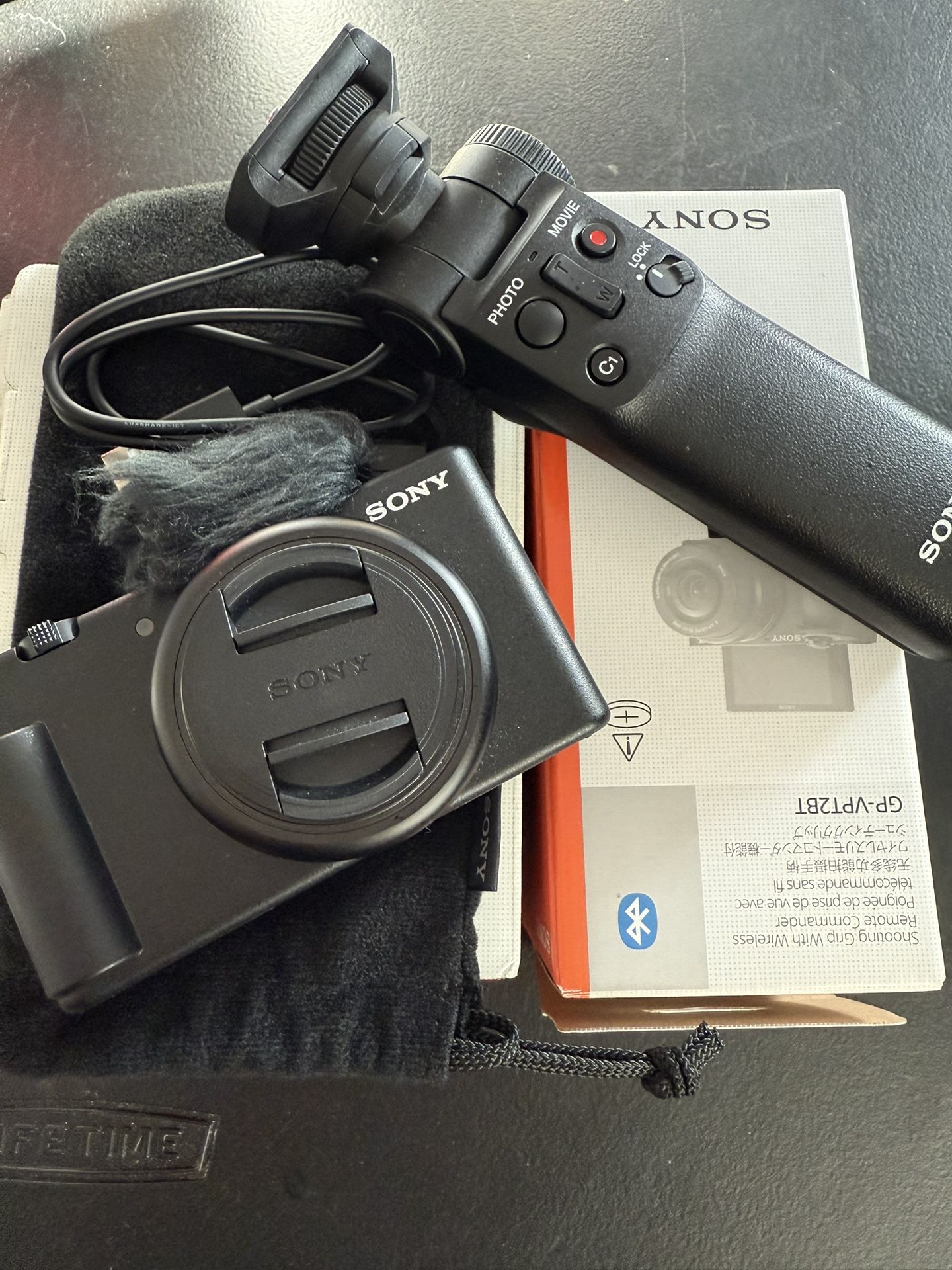 Sony ZV-1F Vlogging Camera With The GP-VPT2BT Handle