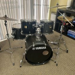 Yamaha Stage Custom complete drum set with cymbals 