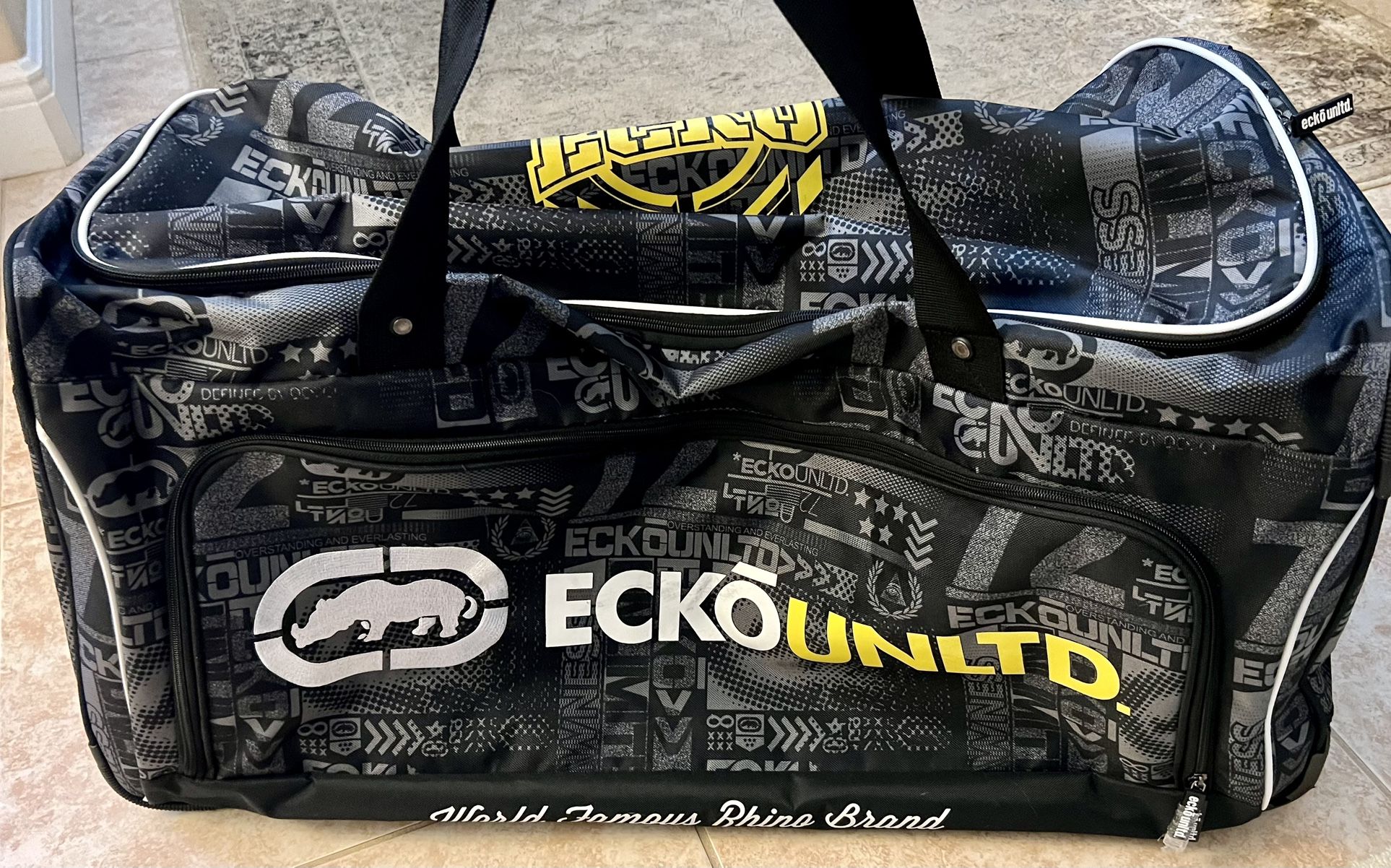 ECKO UNLTD. Large 32” Rolling Duffel Bag