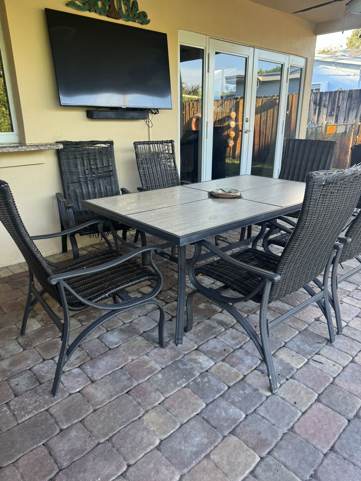 Patio Set for Sale in Fort Lauderdale, FL OfferUp