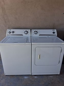 Whirlpool Washer And Dryer Electric Set