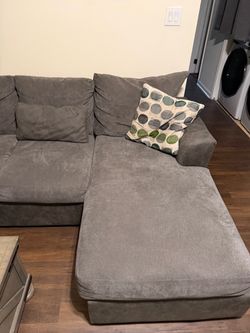 Gray Microfiber Sectional Sofa with Ottoman