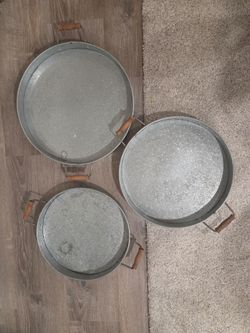 Set of 3 Galvanized Metal Round Trays